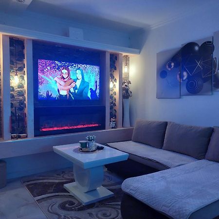 Apartman Star Lux Kula Exterior foto